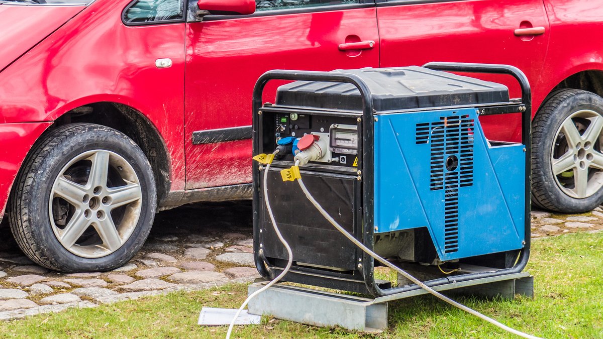 How to Hook Up a Generator to Your House Safely